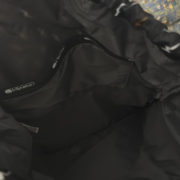 Lesportsac Drawstring Backpack with Lightening Bolts Great for Harry Potter Fan! - Picture 5 of 8